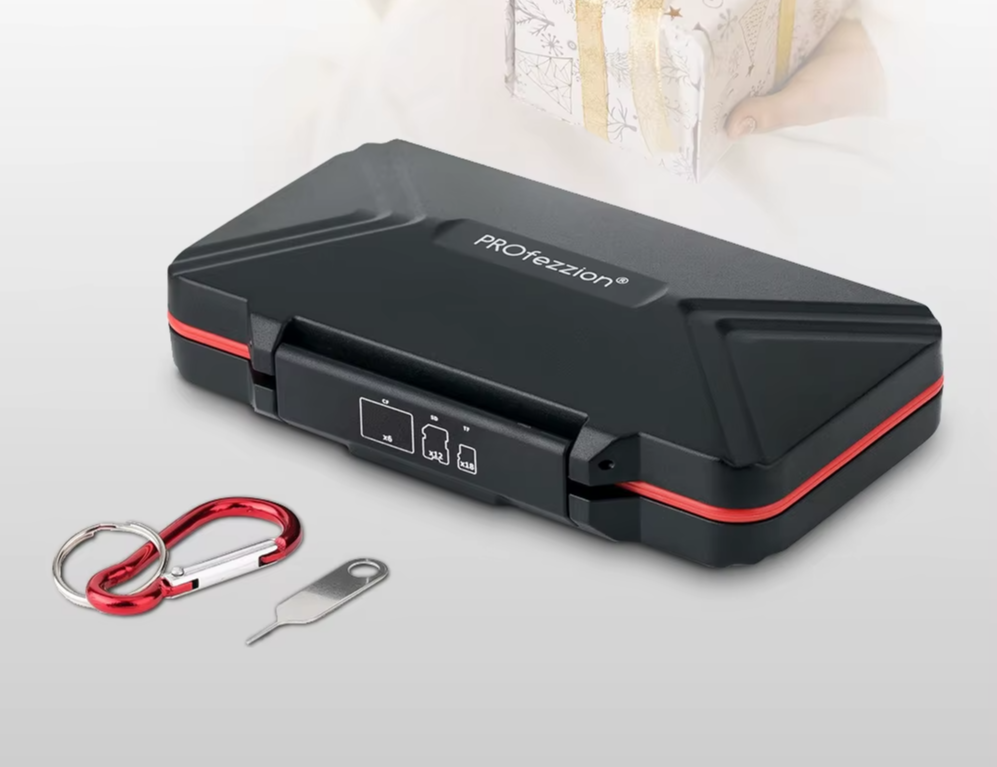 Storage sd case with carabinet and opener